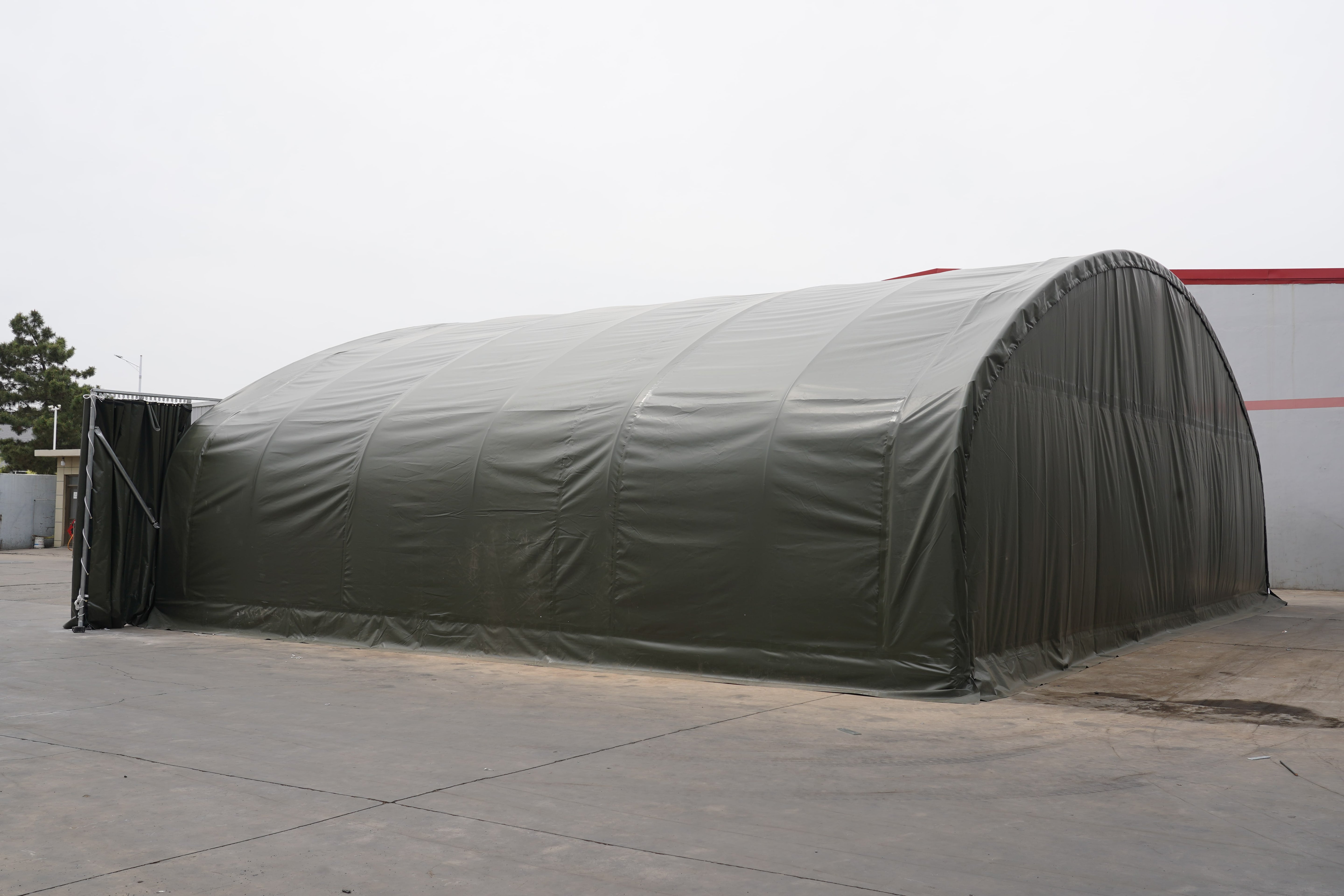Hangar lotniczy | Zielony