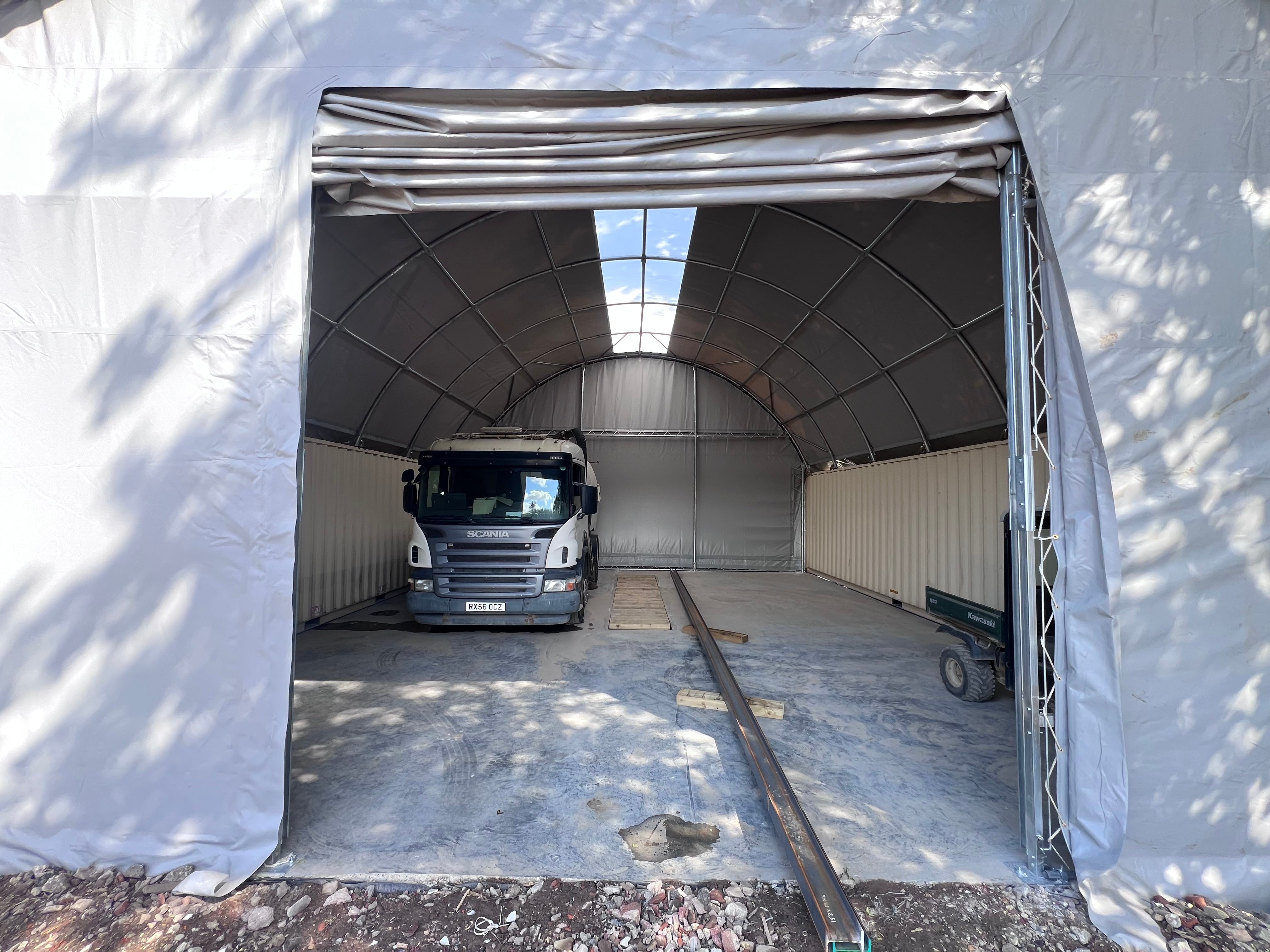 Zadaszenia kontenerowe — 26 stóp x 40 stóp x 10 stóp (8 m x 12 m x 3 m)